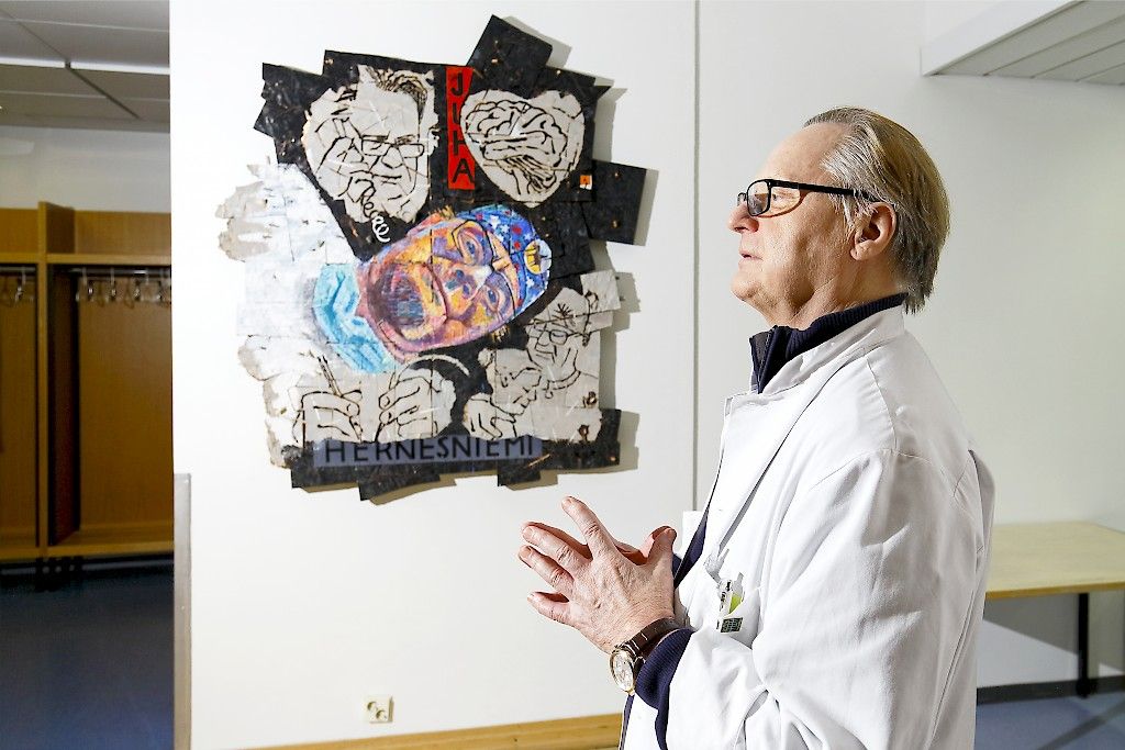 Aivokirurgi Hernesniemi: Supertähteyteen ei ole varaa