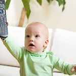 Lipaston päälle sijoitettu televisio on riski pikkulapsille