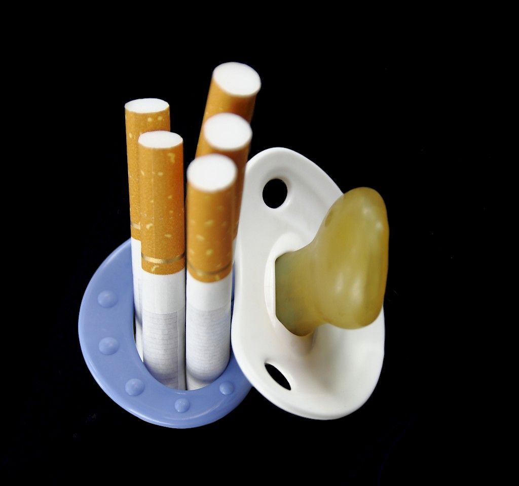 Raskausaikainen tupakointi voi aiheuttaa lapsen käytöshäiriöitä