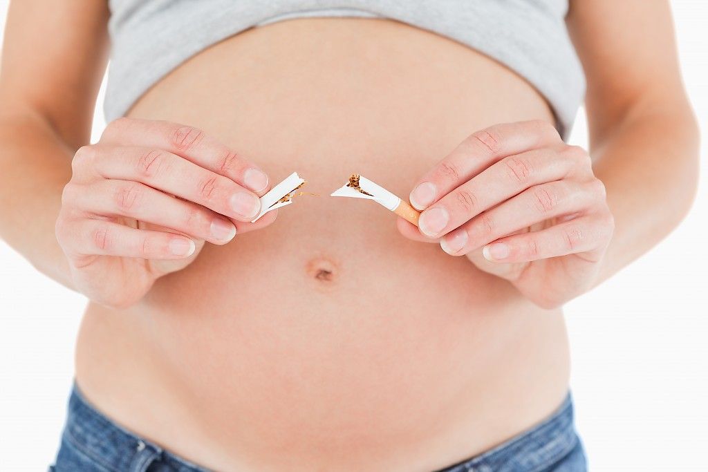 Raskaudenaikaisesta nikotiinilaastarien käytöstä etua lapselle?