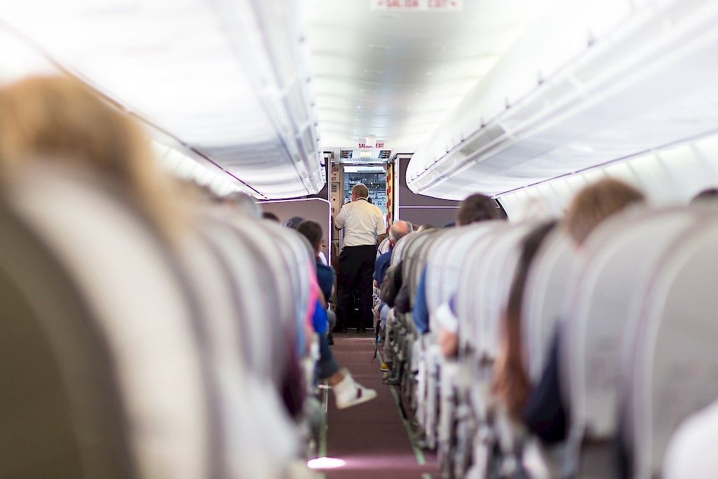 Miten matkustaa turvallisesti lentokoneessa?