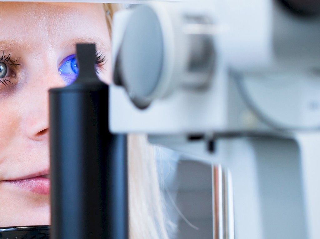 D-vitamiinin puutos ja geenit lisäävät yhdessä silmänpohjan ikärappeumaa