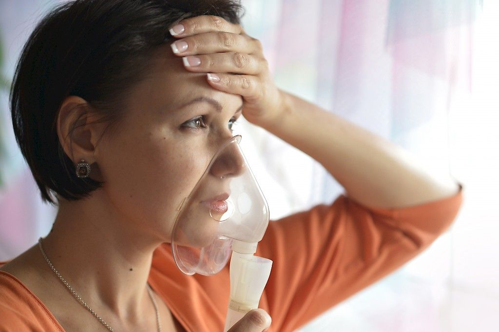Menopaussilla yhteys astman puhkeamiseen