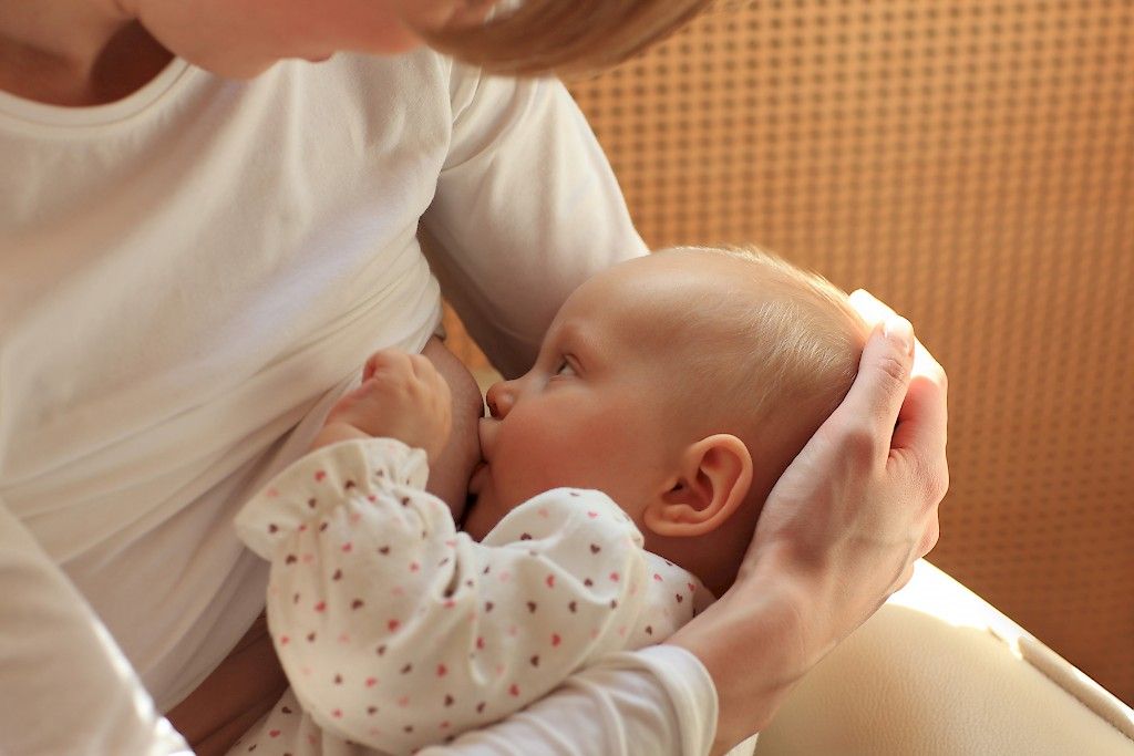 Antibiootit voivat viedä imettämisen terveyshyötyjä