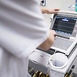 Kuntien yleislääkärit tienaavat enemmän kuin erikoislääkärit