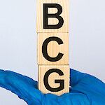 Virtsarakon BCG-huuhteluhoidon aiheuttamat infektiot luultua vaarallisempia