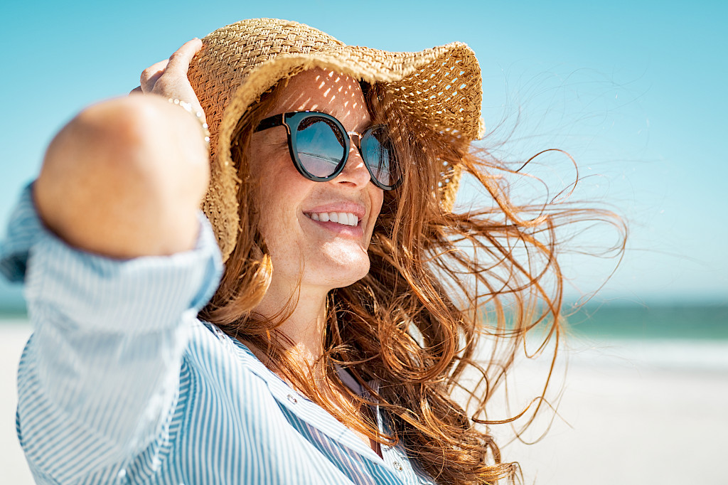 Silmät kannattaa suojata laadukkailla aurinkolaseilla sekä lipallisella hatulla.