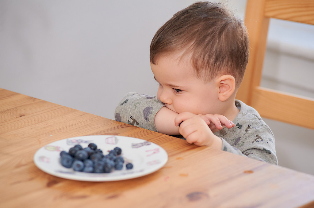 Marjojen syönti on terveellistä ja saattaa ehkäistä diabetestä lapsella.