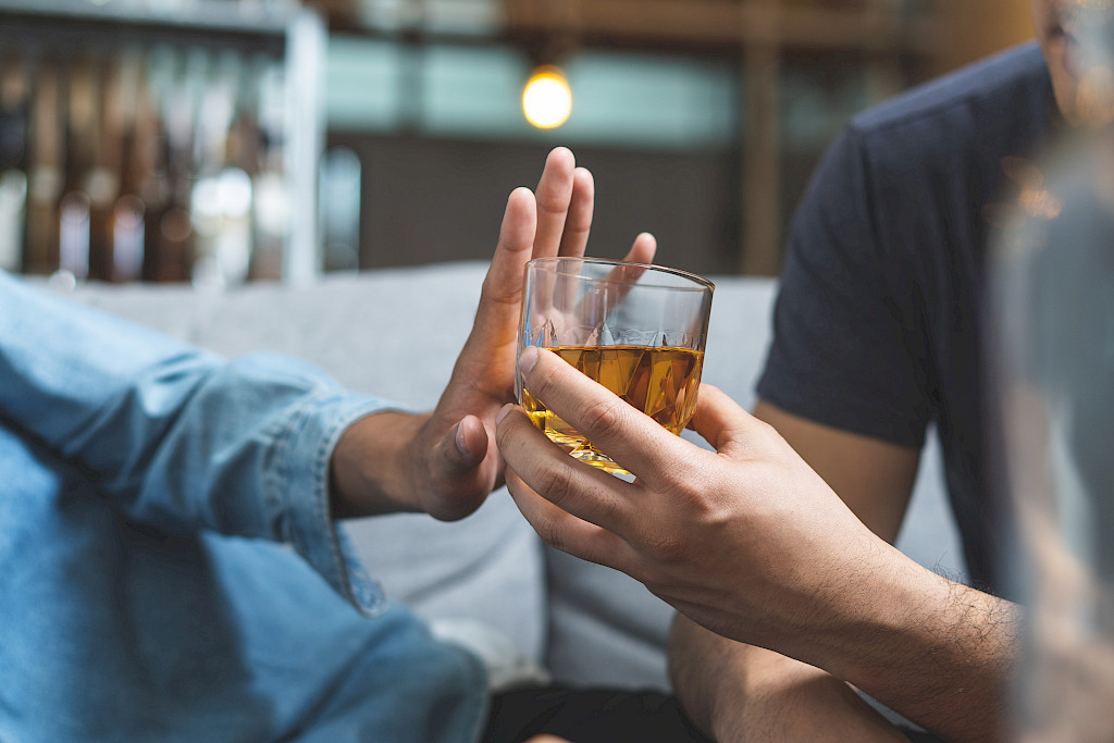 Jos haimatulehdus johtuu alkoholista, alkoholista tulee kieltäytyä jatkossa.