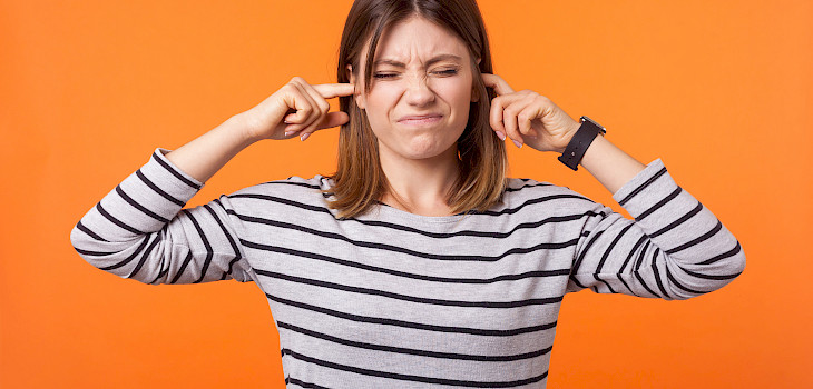 Korva lukossa – mistä se voi johtua?