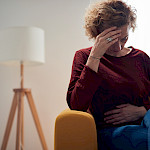 Alavatsakipu – mistä kipu voi johtua ja milloin se vaatii tutkimuksia?