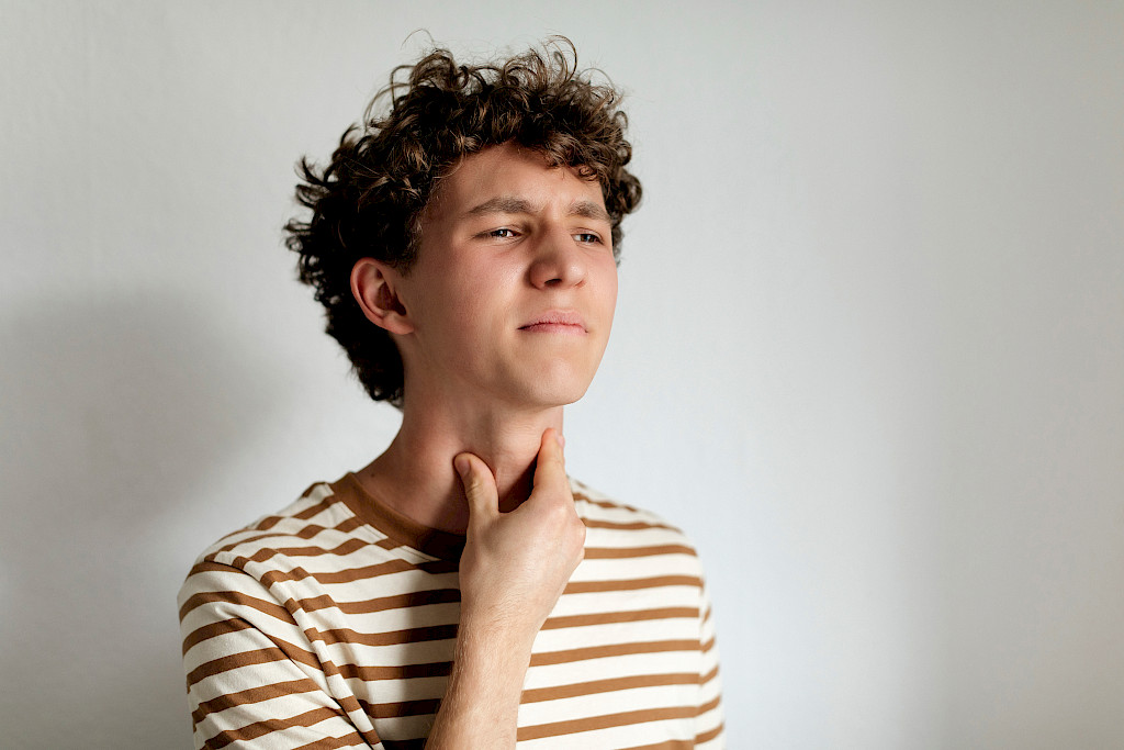 Palan tunne kurkussa voi johtua monesta syystä.