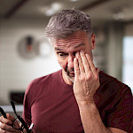 Silmät vuotavat ja kutisevat – onko kyse allergiasta?